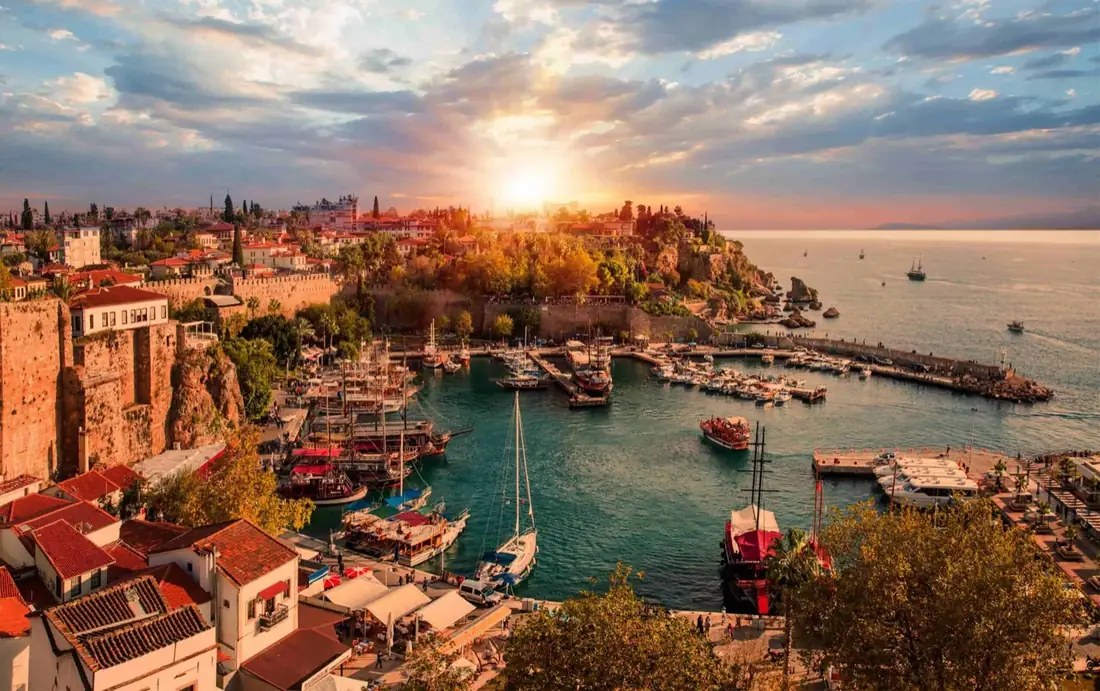 Antalya Kaleiçi limanı
